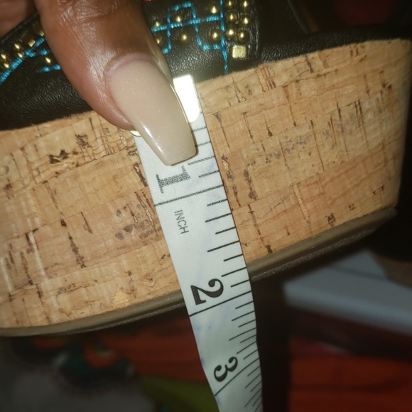 Mosaic Design Corkscrew Wedge - Picture 4 of 5